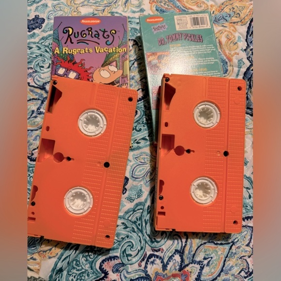 2 Vintage Rugrat’s VHS Tapes - Picture 5 of 5